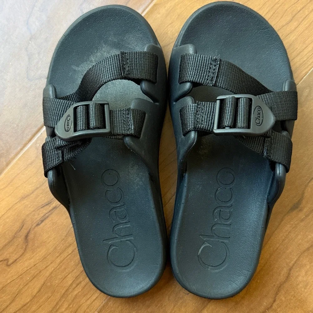 Chaco Bundle Of 2 Kids Chillos Slide Sandal Size 1 Vacation Swim Travel Beach
